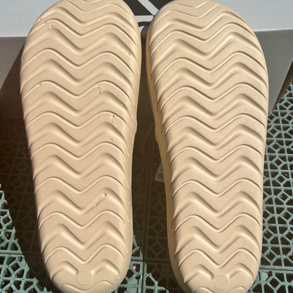 🎯 ADIDAS 2022 Adicane Sport Slide - US Men's 13 - Picture 7 of 10